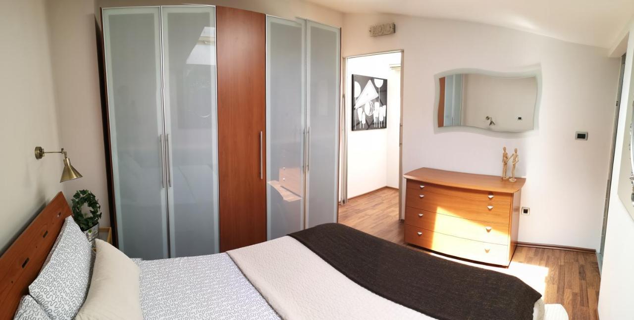 Arena Design Apartments With Free Private Parking And With A Terrace Pula Exterior foto