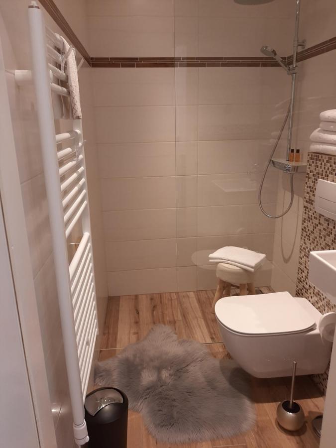 Arena Design Apartments With Free Private Parking And With A Terrace Pula Exterior foto